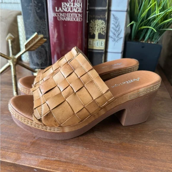 Antelope Open Toe Taupe Leather Wedge Clogs Sandals Size 40 or Size 9 - 9.5 - Picture 1 of 5